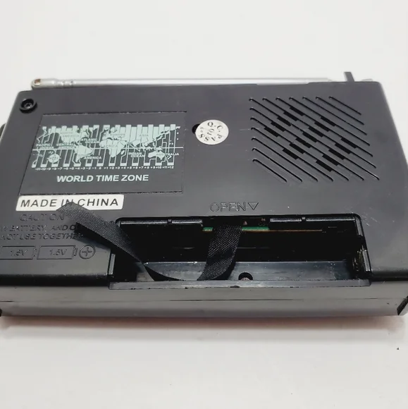 KK-9 9 Band Radio Tested in Working Condition - Picture 6 of 6